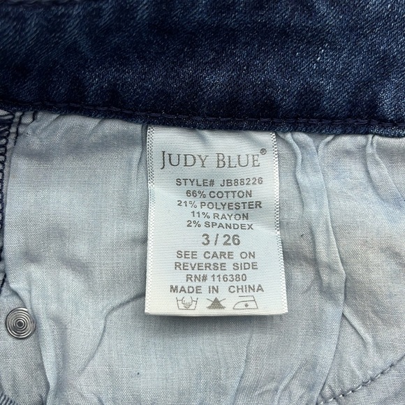 Judy Blue Relaxed Fit Mid Rise Size 3/26 - Picture 10 of 16